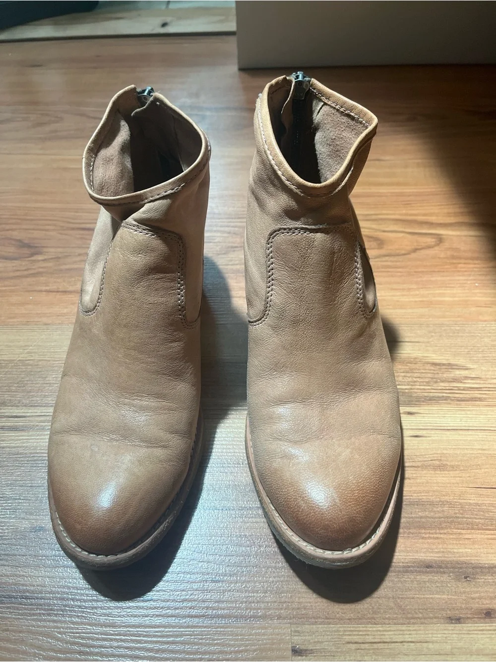 Sofft Tan Leather Ankle Booties with Stacked Heel